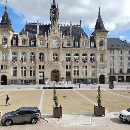 Studio De L'Hotel De Ville Charleville-Mézières Zewnętrze zdjęcie