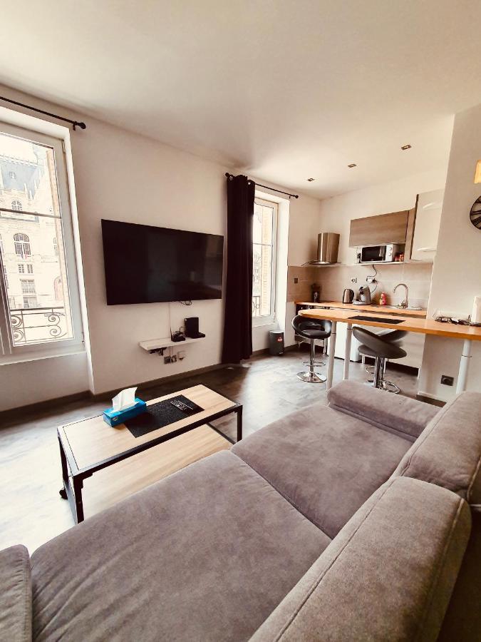 Studio De L'Hotel De Ville Charleville-Mézières Zewnętrze zdjęcie